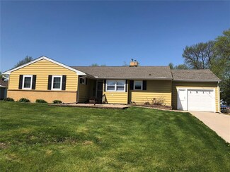 1511 I Ave, Vinton, IA 52349