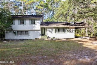 6216 Fox Run Rd, Wilmington, NC 28409