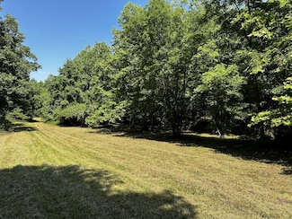 1079 Hull Rd, Walnut Township, OH 45658