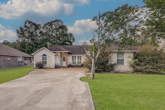 2715 Lake Breeze Ln, Crosby, TX 77532