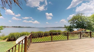2 Curtis Ln, Hampton, VA 23669