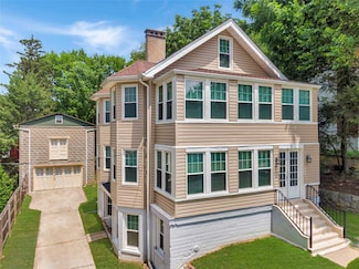 11 Spruce St, Sleepy Hollow, NY 10591