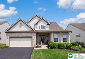 2927 Lifford Ln, MacUngie, PA 18062