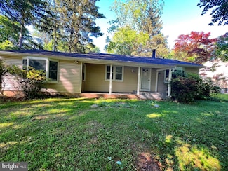 768 River Rd, Ewing, NJ 08628