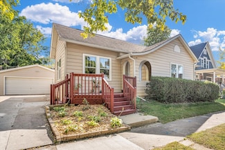 509 E Market St, Bloomington, IL 61701
