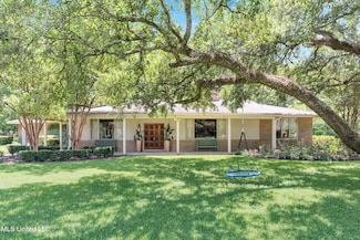 3 Bingaman Ln, Natchez, MS 39120