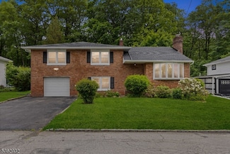 11 Amendola Dr, Netcong, NJ 07857