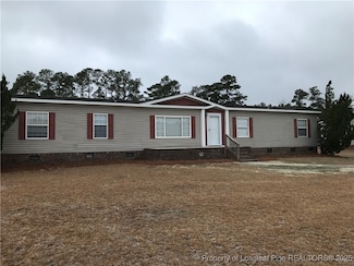 686 Red Oak Farm Rd, Tar Heel, NC 28392