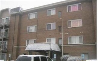 2301 Beau Monde Ln Unit 104, Lisle, IL 60532
