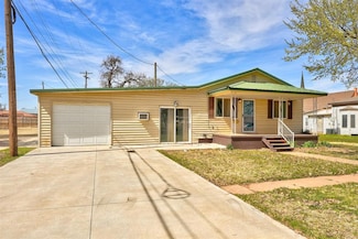 114 N Cheyenne St, Hennessey, OK 73742
