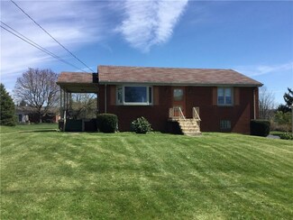115 Lyons St, Houston, PA 15342