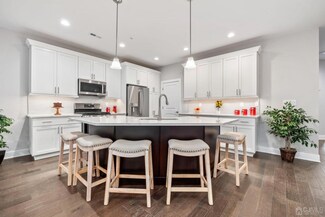 82 Riverwalk, Plainsboro, NJ 08536