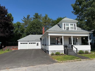 99 Pine St, South Paris, ME 04281