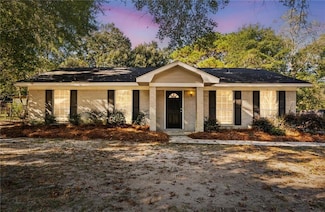 1679 Wagon Wheel Dr, Semmes, AL 36575