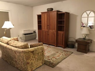 53 Lyme Rd Unit 12, Hanover, NH 03755