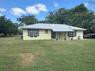 822 Homestead Ln, Wichita Falls, TX 76305