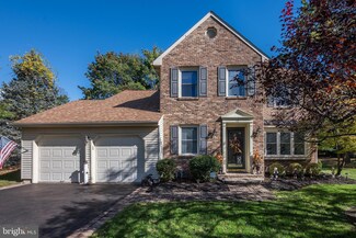 17 Doral Ct, Marlton, NJ 08053