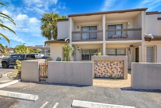 10000 NW 41st St Unit 25, Doral, FL 33178