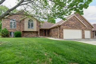 1132 W Cardinal St, Springfield, MO 65810