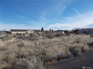 615 Lakeside Way SW, Mattawa, WA 99349