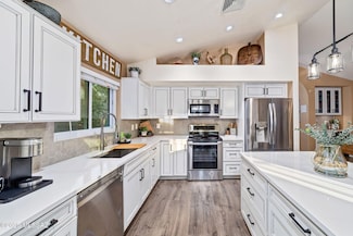1622 W Sunridge Dr, Tucson, AZ 85704
