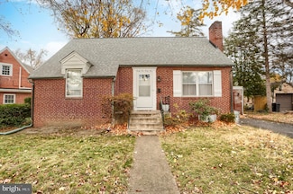 3544 Schoolhouse Ln, Harrisburg, PA 17109