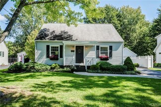 30 Orchard Rd, Skaneateles, NY 13152