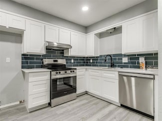 10128 Hefner Village Terrace, Oklahoma City, OK 73162