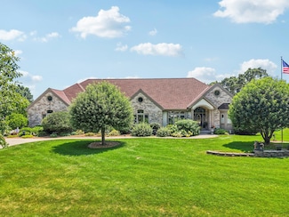 9201 W Kensington Way, Franklin, WI 53132