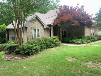 6 Stable Run Ct, Little Rock, AR 72211