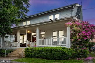 23 S 7th St, Quakertown, PA 18951