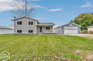 8051 Logana Rd, Greenwood, MI 48006