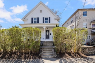 98 Pidge Ave, Pawtucket, RI 02860