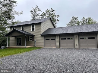 11376 Skyline Dr, Orrstown, PA 17244