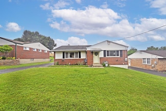 3843 Creek Rd, Cincinnati, OH 45241