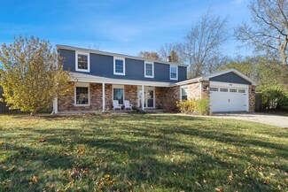 1005 Garfield Ave, Libertyville, IL 60048