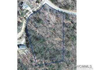 9 Deerhollow Ln, Zirconia, NC 28790
