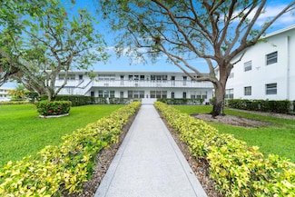 396 Windsor Q, West Palm Beach, FL 33417