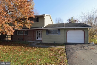 145 Ruth St, Hamburg, PA 19526