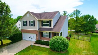 11 Lakeview Dr, Franklin, OH 45005