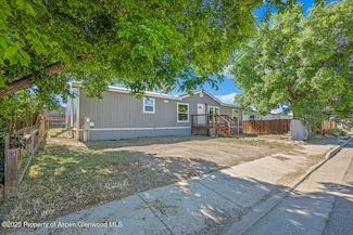 955 Sequoia Ave, Craig, CO 81625