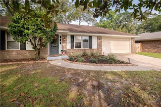 3 Black Forest Dr, Savannah, GA 31410