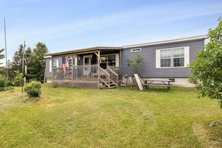 201 Murray Ave, Milton, VT 05468