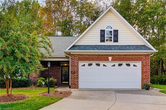 401 Meadows Edge Ct, Clemmons, NC 27012