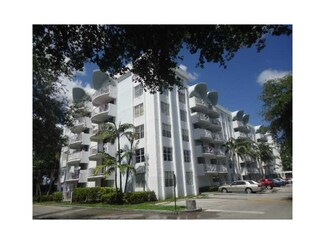 482 NW 165th Street Rd Unit A202, Miami, FL 33169