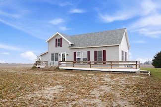 901 Hermann Rd, Lee, IL 60530