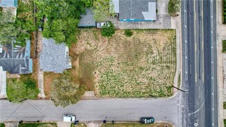 208 Doddridge St, Corpus Christi, TX 78411