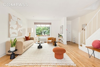 22 Sharon St, Brooklyn, NY 11211