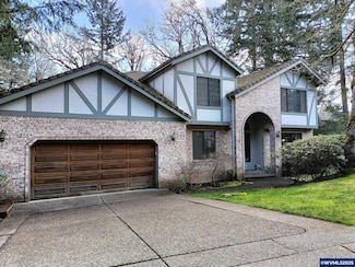 2880 NW Rolling Green Dr, Corvallis, OR 97330