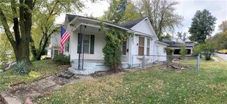 1811 Pacific St, Saint Joseph, MO 64503